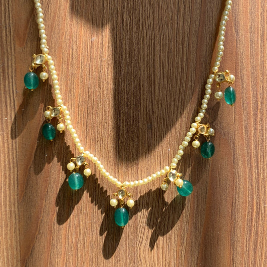 Delicate Kundan Necklace