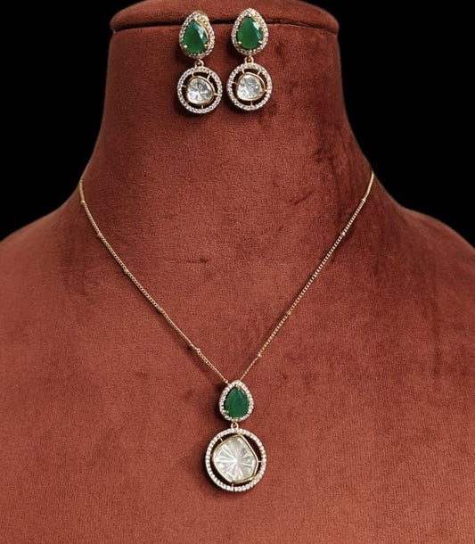 Emerald Pendant set